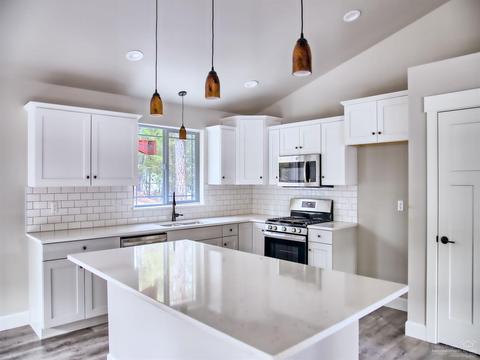 17006 Jacinto Rd, Bend, OR 97707 photo 8