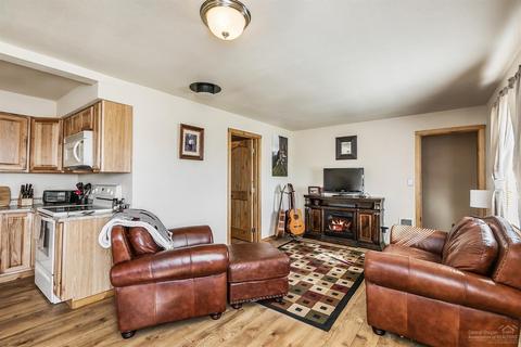 16354 2nd St, La Pine, OR 97739 photo 4
