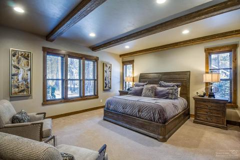 56623 Sunstone Loop, Bend, OR 97707 photo 12
