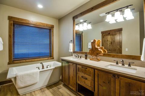 56623 Sunstone Loop, Bend, OR 97707 photo 17