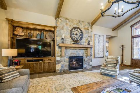 56623 Sunstone Loop, Bend, OR 97707 photo 10