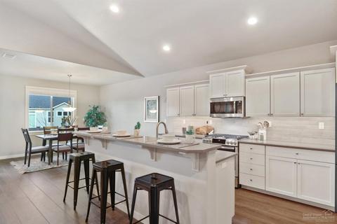 63816 Wellington St, Bend, OR 97701 photo 9