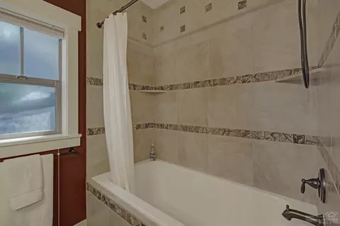 2487 NW High Lakes Loop, Bend, OR 97703 photo 16