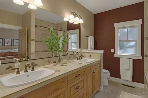 2487 NW High Lakes Loop, Bend, OR 97703 photo 15