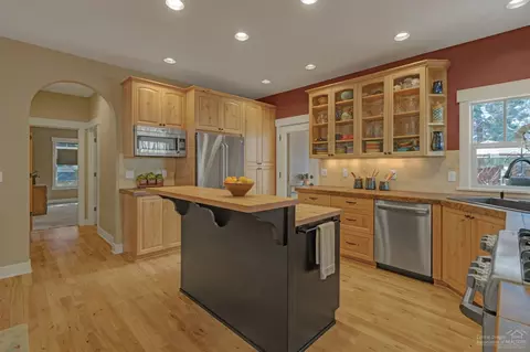 2487 NW High Lakes Loop, Bend, OR 97703 photo 9