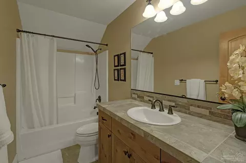 2487 NW High Lakes Loop, Bend, OR 97703 photo 22