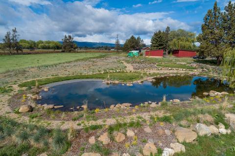 19475 Pinehurst Rd, Bend, OR 97703 photo 2