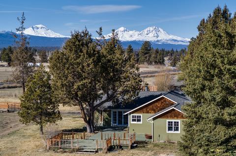 19475 Pinehurst Rd, Bend, OR 97703 photo 1