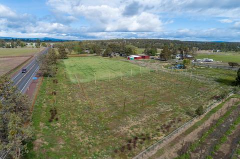 19475 Pinehurst Rd, Bend, OR 97703 photo 3