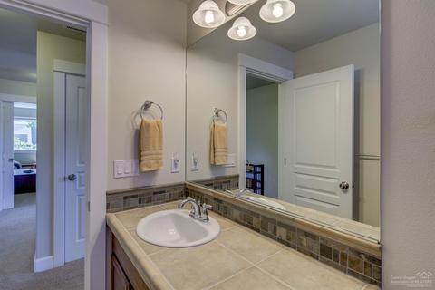 63262 Newhall Pl, Bend, OR 97703 photo 21