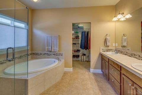 63262 Newhall Pl, Bend, OR 97703 photo 15