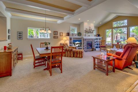 63262 Newhall Pl, Bend, OR 97703 photo 5