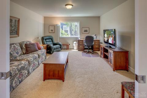 63262 Newhall Pl, Bend, OR 97703 photo 17