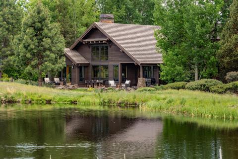 19542 Green Lakes Loop, Bend, OR 97702 photo 1