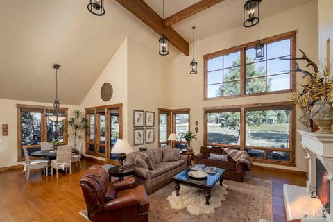 19542 Green Lakes Loop, Bend, OR 97702 photo 2