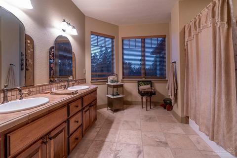 60220 Sunset View Dr, Bend, OR 97702 photo 21