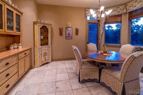 60220 Sunset View Dr, Bend, OR 97702 photo 9