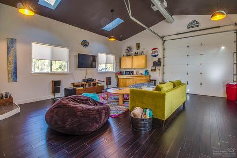 17011 Upland Rd, Bend, OR 97707 photo 23