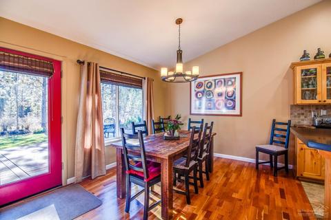 17011 Upland Rd, Bend, OR 97707 photo 9