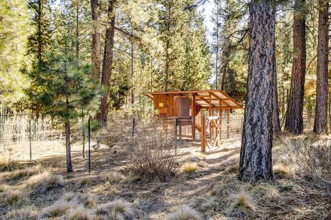 17011 Upland Rd, Bend, OR 97707 photo 21
