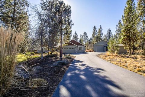 17011 Upland Rd, Bend, OR 97707 photo 1