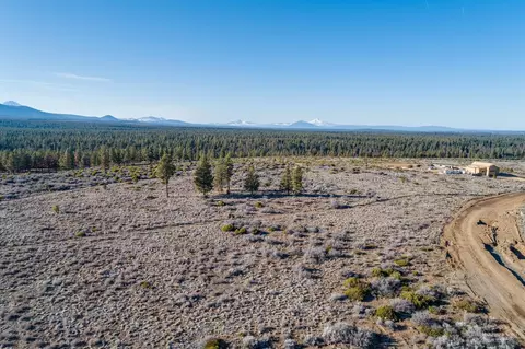 62365 Huntsman Loop, Bend, OR 97703 photo 19