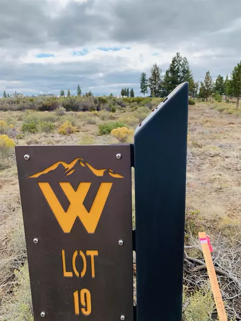 62355 Huntsman Loop, Bend, OR 97703 photo 1