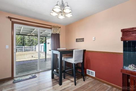 52765 Day Rd, La Pine, OR 97739 photo 3