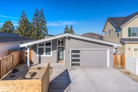 62013 Dantili Rd, Bend, OR 97701 photo 24