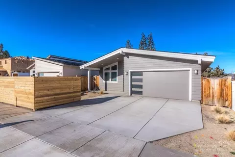 62013 Dantili Rd, Bend, OR 97701 photo 2
