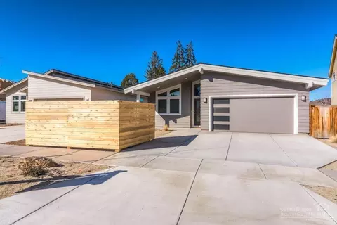 62013 Dantili Rd, Bend, OR 97701 photo 1