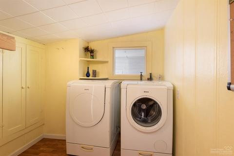 1452 NE 8th St, Bend, OR 97701 photo 13