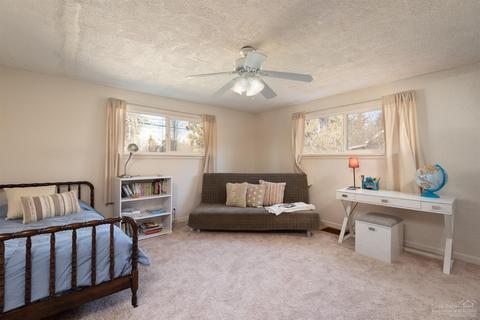 1452 NE 8th St, Bend, OR 97701 photo 9