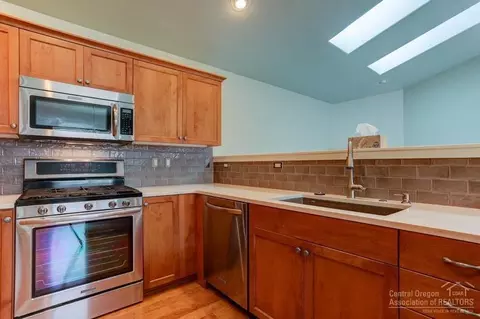 20354 Chase Rd, Bend, OR 97702 photo 5