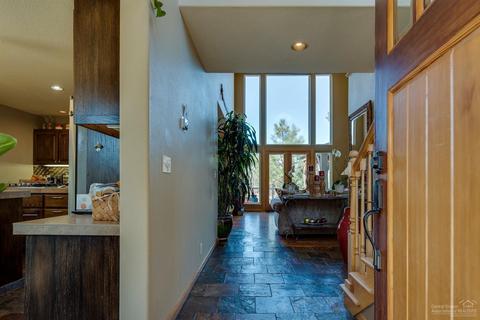 61073 Ferguson Ct, Bend, OR 97702 photo 3