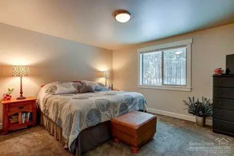 16298 Bear Ln, Bend, OR 97707 photo 11