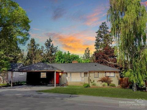851 NE 8th St, Bend, OR 97701 photo 1