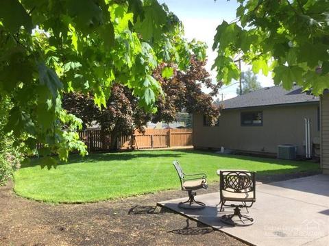 851 NE 8th St, Bend, OR 97701 photo 6