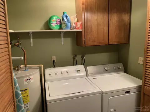 61114 Echo Hollow Rd, Bend, OR 97702 photo 8