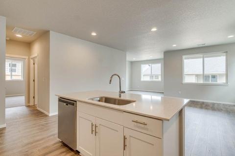 21158 SE Thomas Dr, Bend, OR 97702 photo 6
