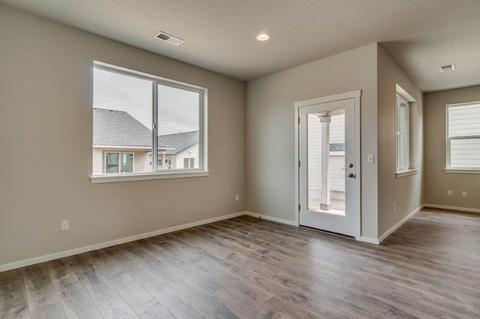21158 SE Thomas Dr, Bend, OR 97702 photo 9