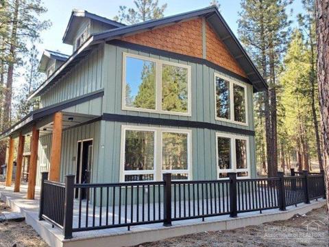 51801 Pine Loop Dr, La Pine, OR 97739 photo 1