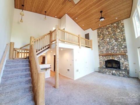 51801 Pine Loop Dr, La Pine, OR 97739 photo 4