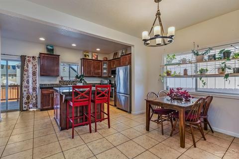 62071 Wolcott Pl, Bend, OR 97701 photo 4
