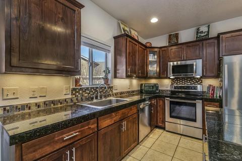62071 Wolcott Pl, Bend, OR 97701 photo 6