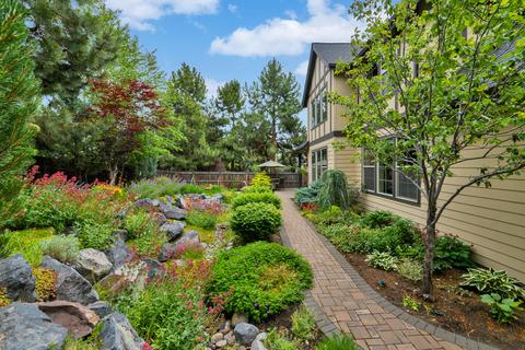 689 NW Powell Butte Loop, Bend, OR 97703 photo 43