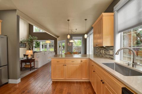 689 NW Powell Butte Loop, Bend, OR 97703 photo 10