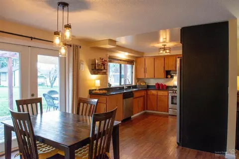 1627 NE Matson Rd NE, Bend, OR 97701 photo 7