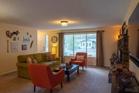 1627 NE Matson Rd NE, Bend, OR 97701 photo 4
