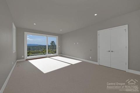 19163 Gateway Loop, Bend, OR 97702 photo 19